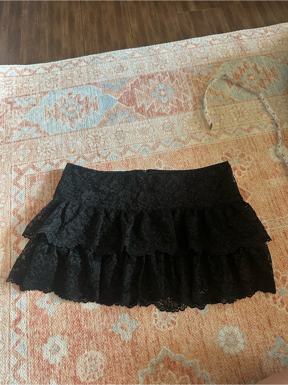 NWOT Edikted Ruffle Sheer Lace Low Rise Mini Skirt black size medium going out - Picture 2 of 7
